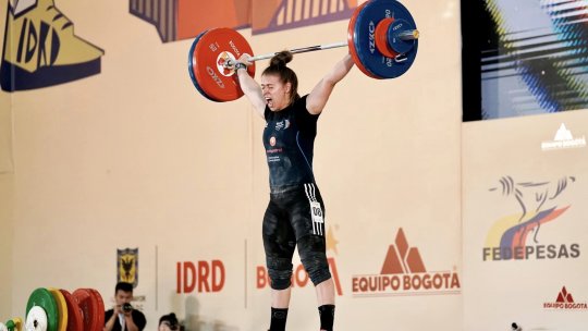 Românca Loredana Toma a cucerit două medalii de aur la Mondialele de haltere de la Bogota cu un nou record mondial la stilul smuls