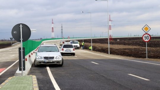 Şoferii pot circula, de astăzi, pe primii 13 kilometri ai autostrăzii A1 Sibiu - Piteşti