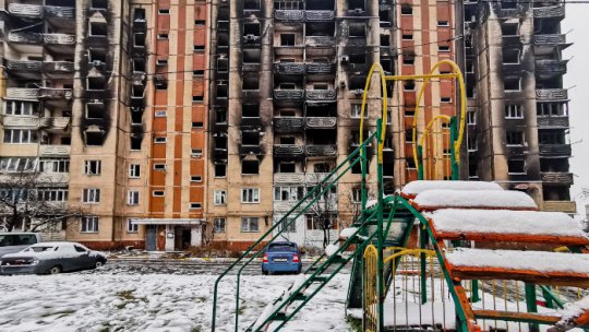 Orașul ucrainean Herson, bombardat de ruși în Ajunul Crăciunului. Cel puţin şapte morţi şi zeci de răniţi