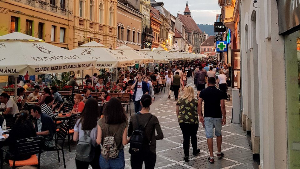 Agențiile care au adus turiști străini în România pot primi bani de la stat