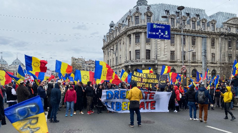 Protest organizat de AUR, în Piaţa Universităţii