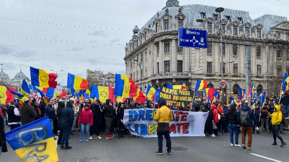 Protest organizat de AUR, în Piaţa Universităţii 