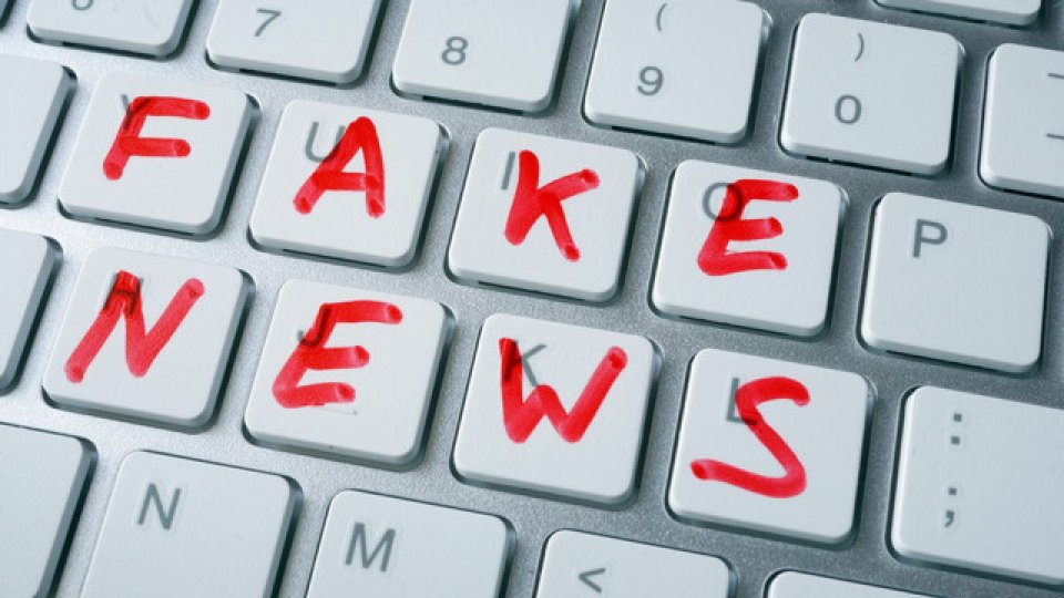 Autorităţile încep să blocheze site-urile "care propagă ştiri false"