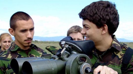 În România "nu a fost reintrodus serviciul militar obligatoriu"
