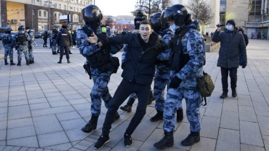 Parchetul rus califică drept "extremiste" protestele împotriva invaziei