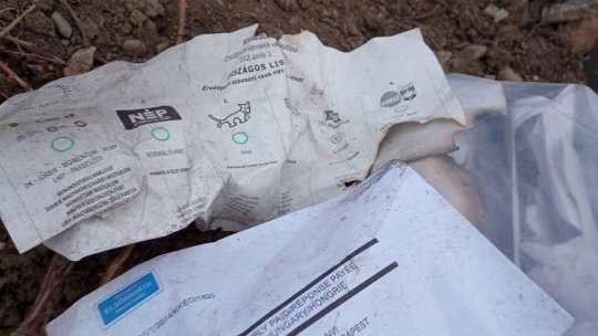 Mureș: Saci cu buletine de vot pentru scrutinul din Ungaria, găsite pe câmp