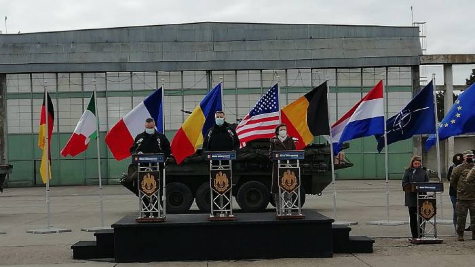 Klaus Iohannis i-a întâmpinat pe militarii NATO dislocaţi în România