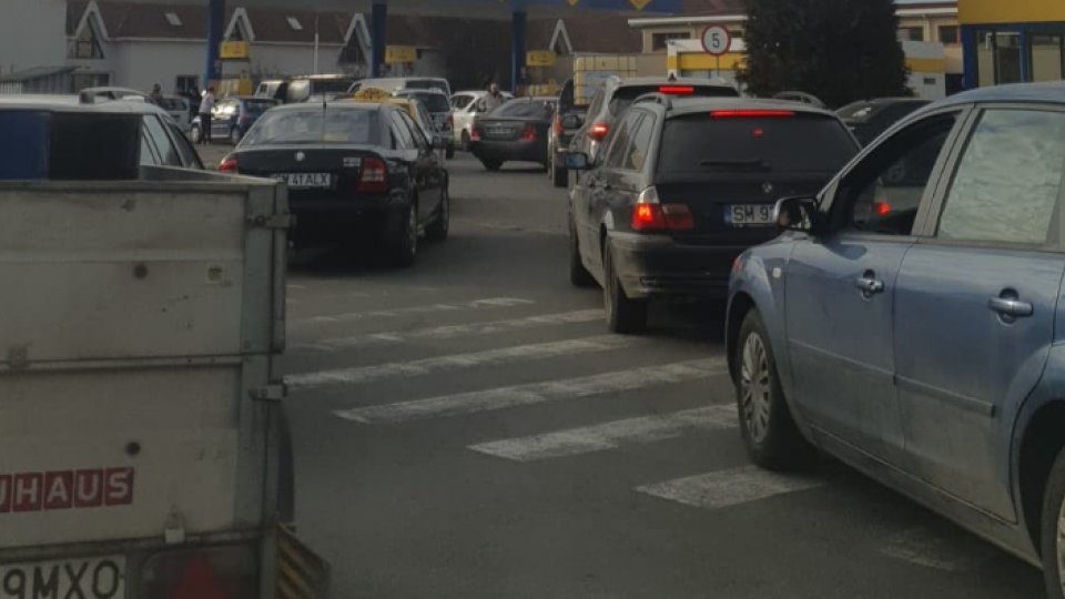 Cozi la benzinăriile din Satu Mare