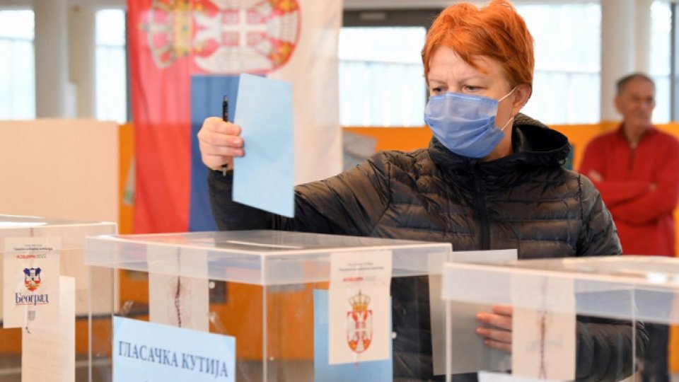 Alegerile din Serbia, monitorizate de un număr record de observatori