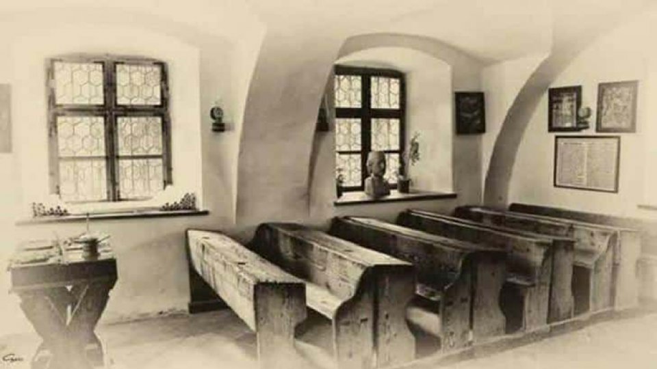 „De la legea Trefort la legile Apponyi şi învăţământul românesc"