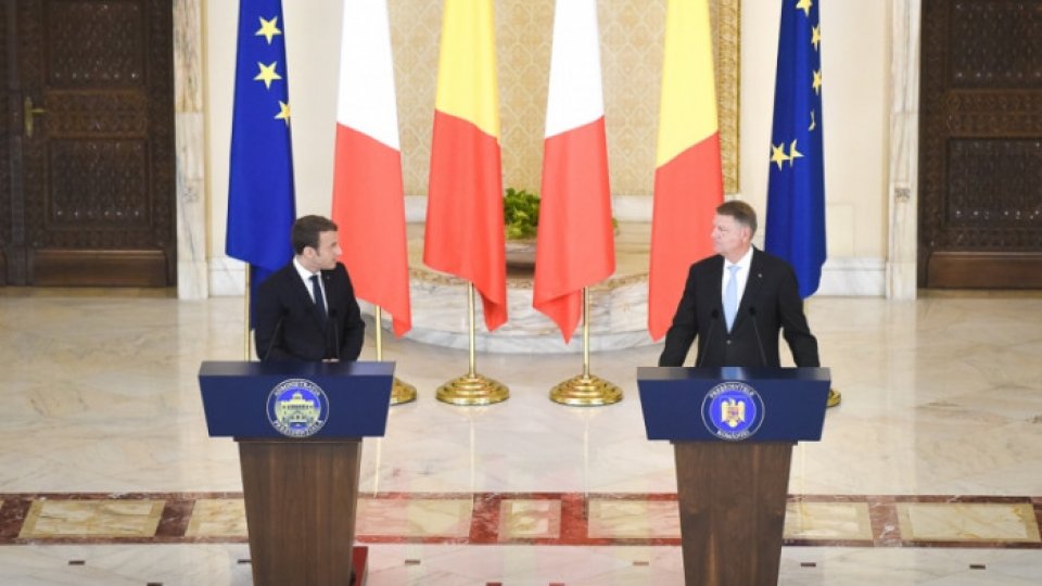 Klaus Iohannis se întâlnește mâine cu Emmanuel Macron, la Baza Kogălniceanu