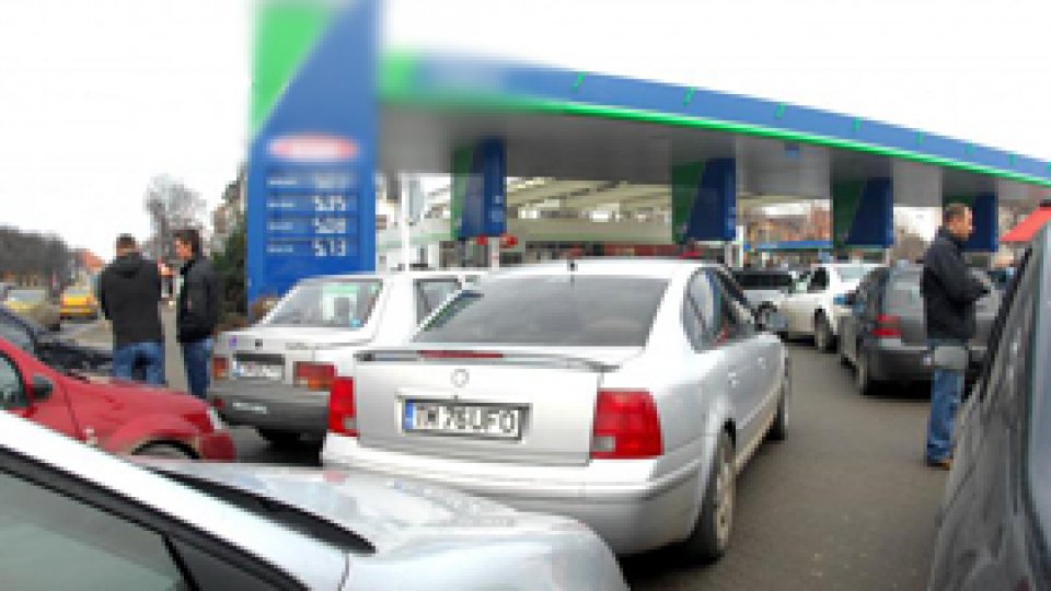 Preţul carburanţilor continuă să crească în România