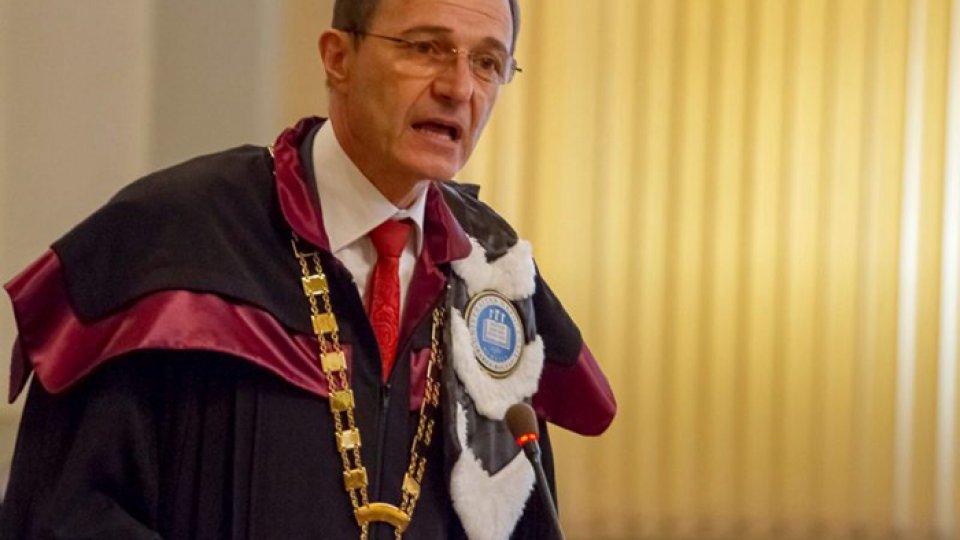 "Misiunea profesorului de istorie"