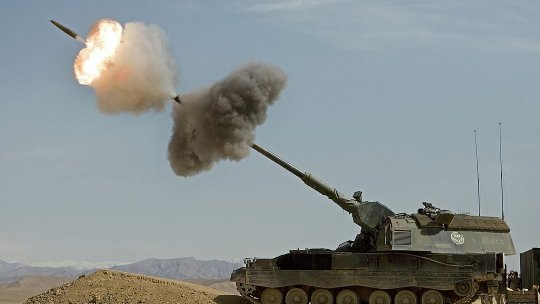 Ucraina anunţă sosirea tunurilor autopropulsate germane Panzerhaubitze 2000
