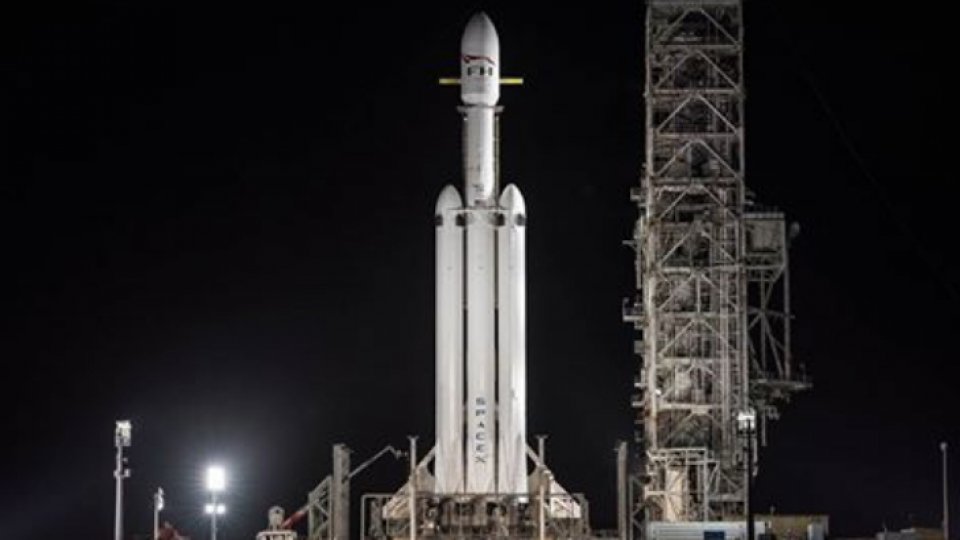 Microsatelit creat de liceeni români, lansat cu o rachetă SpaceX în 2023