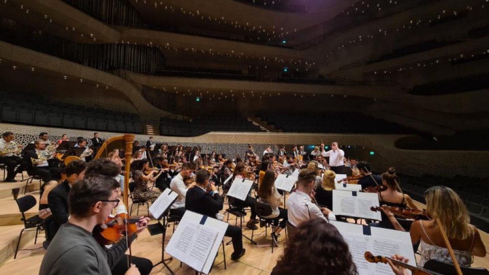 Orchestra Română de Tineret concertează la ElbPhilharmonie Hamburg
