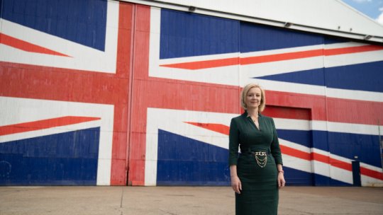 Noul premier britanic va fi Liz Truss