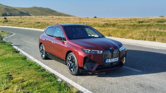 Probă de Drum - BMW iX