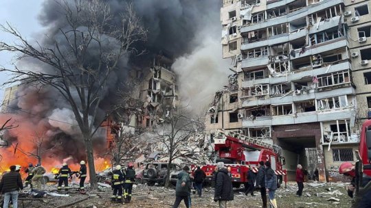 Ucraina: 20 de morţi în urma atacului forțelor ruse asupra unui bloc de locuinţe din Dnipro