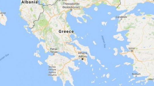 Fermierii greci au scos tractoarele şi maşinile agricole pe drumurile naţionale