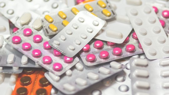 Franța interzice vânzările online de paracetamol și produse farmaceutice derivate