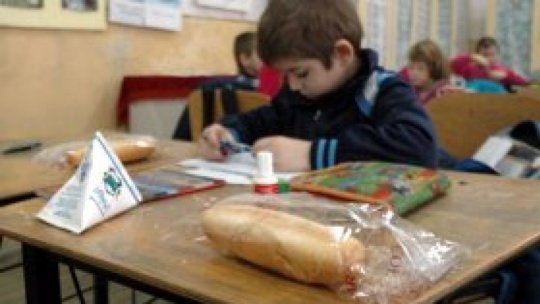 450 de unităţi de învăţământ incluse în Programul-pilot "Masă caldă la şcoală"