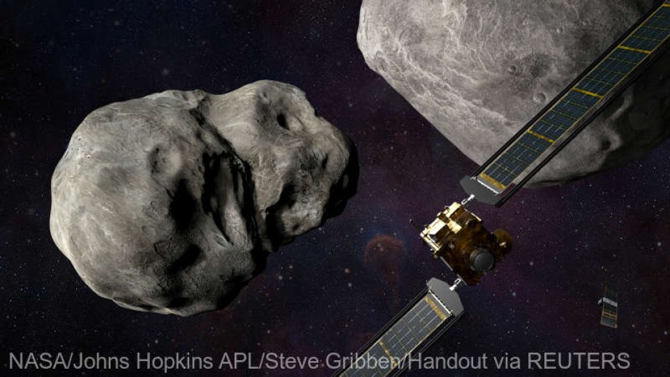 Cel mai mare eşantion prelevat vreodată de pe un asteroid conţine apă şi carbon