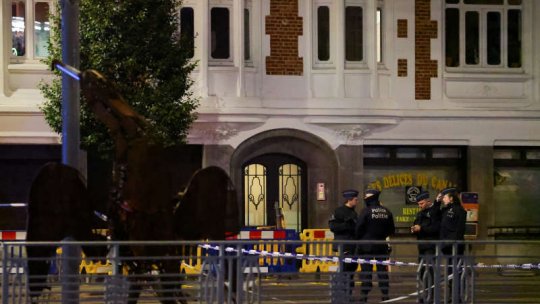 Presupusul autor al atacului din Bruxelles a fost împușcat, identitatea urmând a fi confirmată