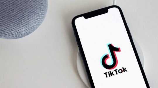 Aplicaţia TikTok este utilizată de peste 7 milioane de români în fiecare lună