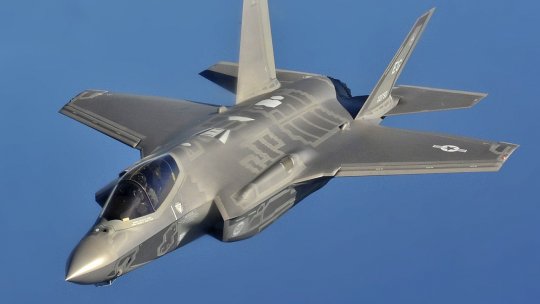 Conducerea Parlamentului a aprobat inițierea de către MApN a procedurilor de achiziție a 32 de avioane F-35