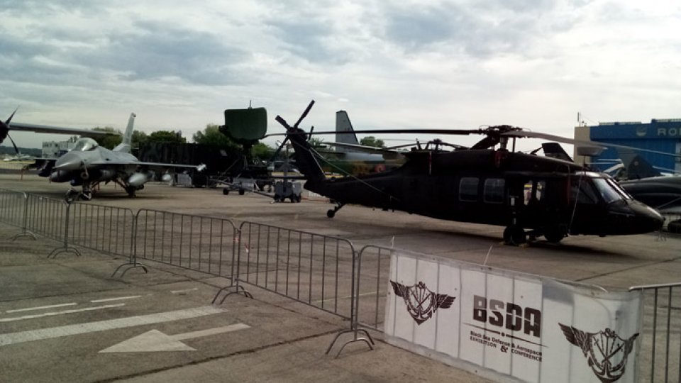 A fost livrat primul elicopter BlackHawk achiziţionat de MAI