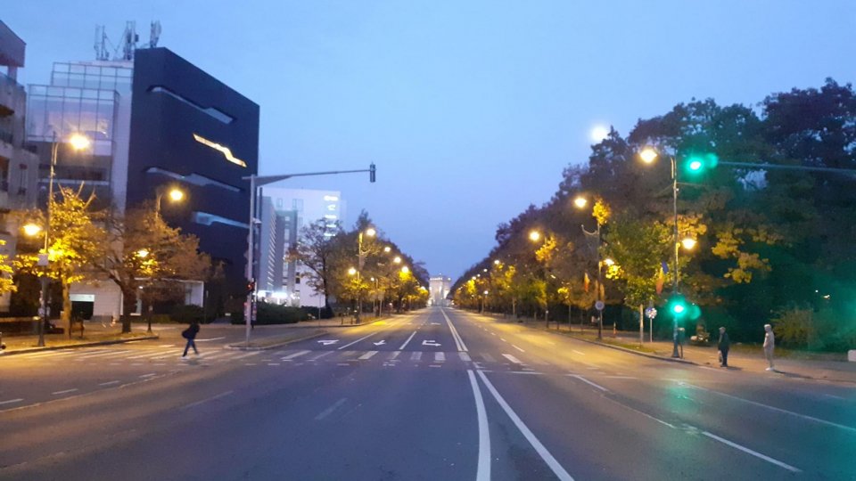 Circulaţie rutieră restricţionată în zona Arcului de Triumf din Capitală