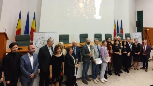 Colega noastră Ruxandra Săraru a fost premiată de Uniunea Ziariștilor Profesioniști din România