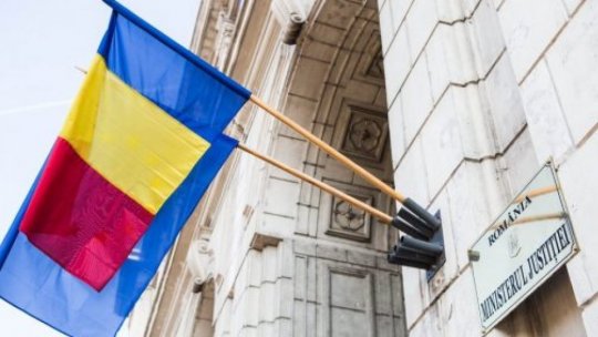 Încă șase fugari care se sustrăgeau executării pedepsei în mai multe țări au fost aduşi în România
