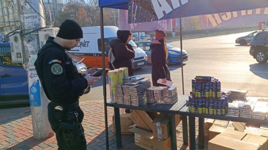 Polițiștii din București au confiscat peste două tone de petarde și artificii