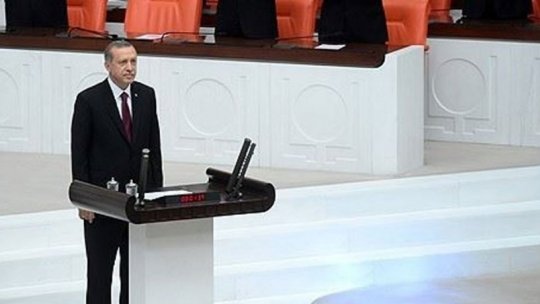Parlamentul Turciei tărăgănează din nou aprobarea aderării Suediei la NATO