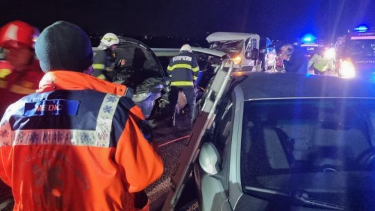 Trei persoane au fost rănite într-un accident rutier produs în comuna Crevedia