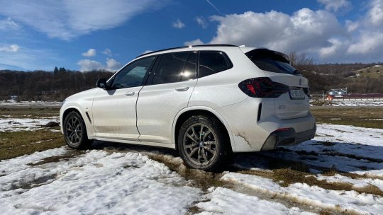 Probă de Drum - BMW iX3