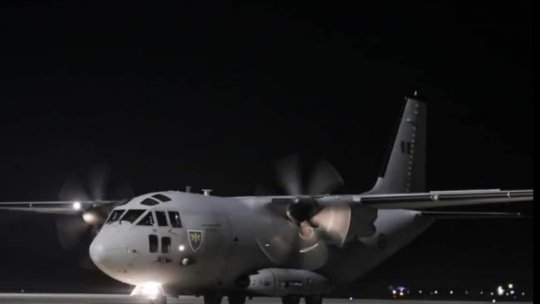 Opt cetăţeni români au fost îmbarcaţi pe Aeroportul Adana din Turcia