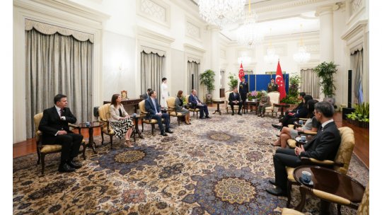 România vizează atragerea investiţiilor din Singapore