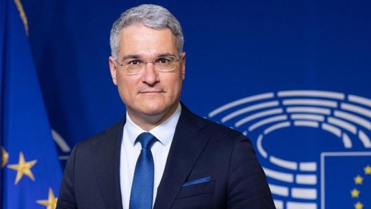 Copreședintele partidului REPER, Dragoș Pîslaru, anunță un protest în Piața Victoriei împotriva introducerii pragului de 250 de mii de lei pentru abuzul în serviciu