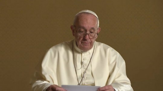 Papa Francisc a fost externat din spital