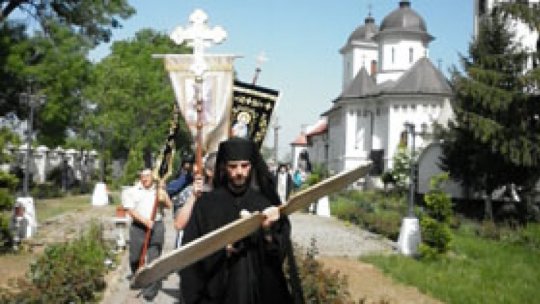 La Mănăstirea Hodoş-Bodrog au început slujbele speciale de Paşte