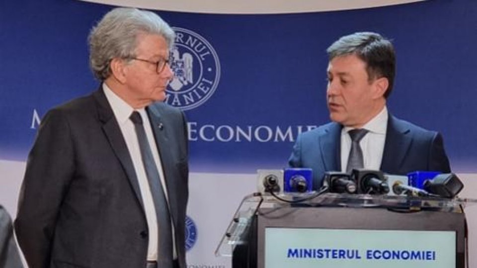 Companii din industria de apărare din România și-ar putea majora capacitatea de producție pentru a sprijini Ucraina