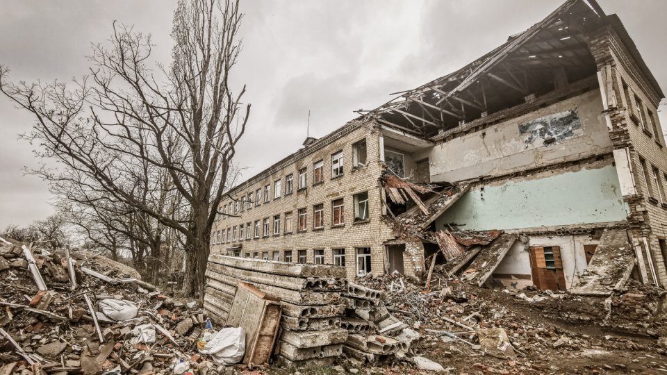 O persoană a fost ucisă și alte 23, inclusiv un copil, au fost rănite într-un atac cu rachete rusești asupra unui bloc de apartamente și case din orașul Mikolaiv, din sudul Ucrainei