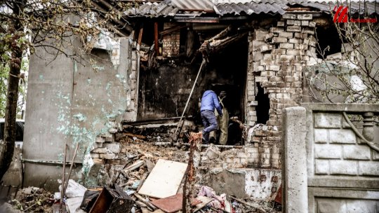 Deși atacat intens, Dnipro găzduieste aproape 200.000 de refugiați
