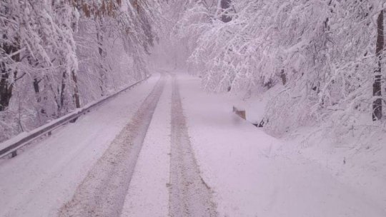 Meteorologii au extins și prelungit avertizările de vreme severă