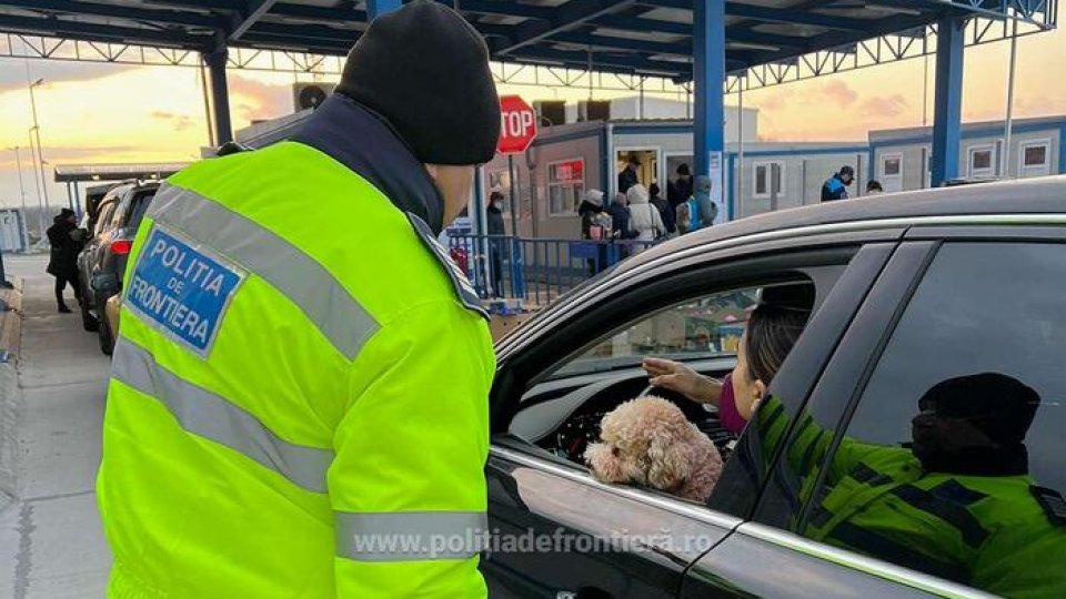 Timpi mari de trecere a frontierei în vămile din România