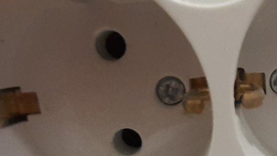 O companie niponă de echipamente electrice aduce o parte din producţia din China la Feteşti