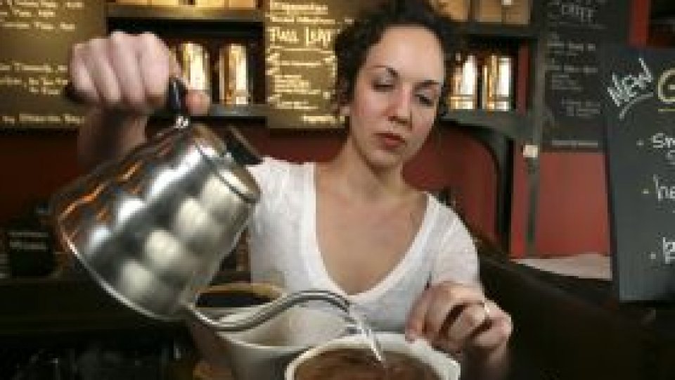 Inflația globală din ultima perioadă i-a determinat pe iubitorii de cafea să consume soiuri mai ieftine